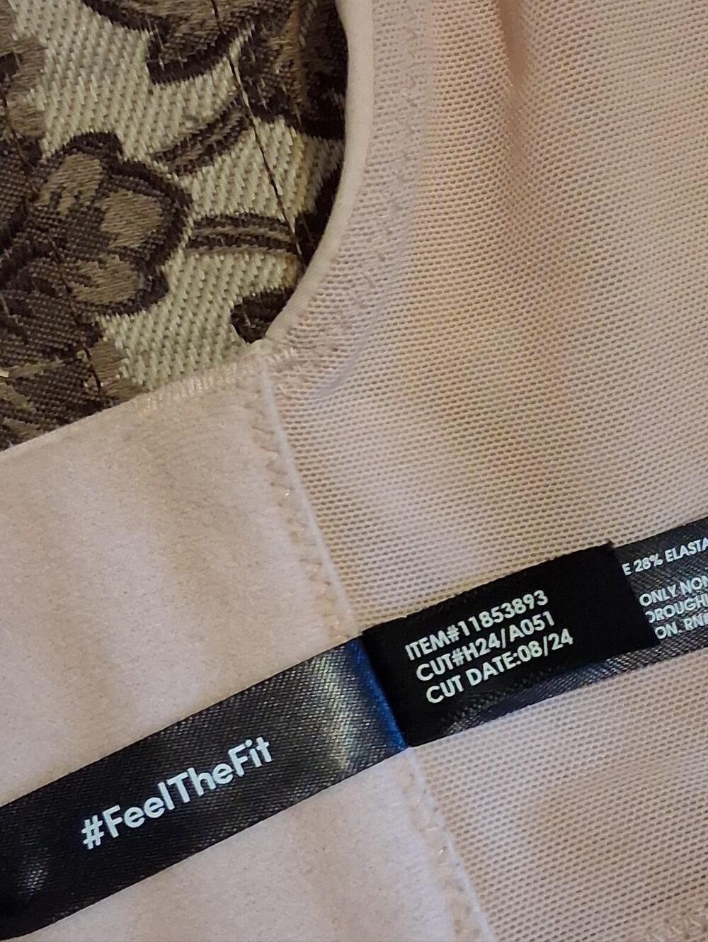 Torrid Feelthe Fit Bra Sz40G Wireless Ligh Cream Pink Adjustable Straps Comfy - Picture 8 of 15